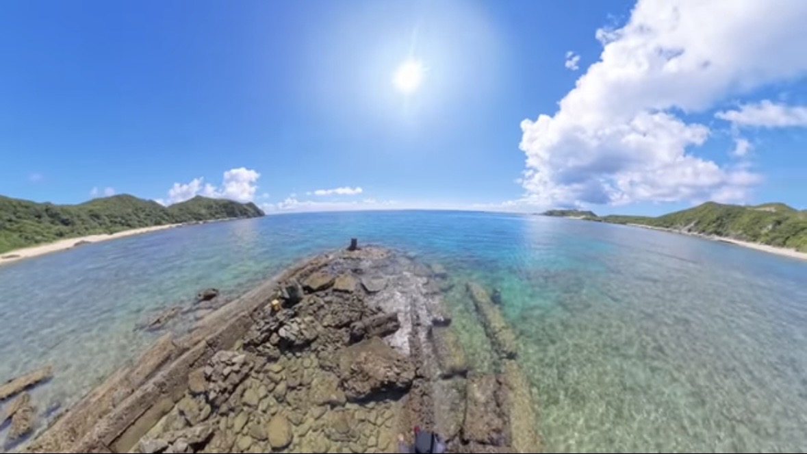 ｜「海に沈んだ遺跡」離島で見つけた“謎の構造物”。実際に乗って釣りをしてみたら、まさかの展開に。「マジか、この魚が…」