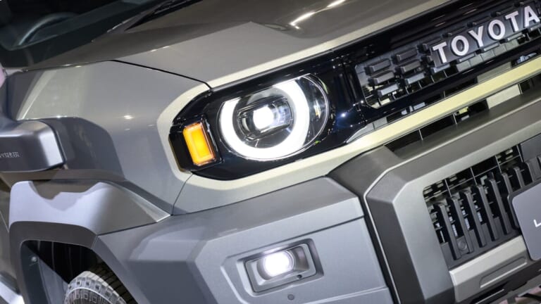 「欲しすぎる…」「すべてがちょうどいいんだよね」国内大注目の『ランドクルーザー FJ』。気になる発売日を予想してみた。