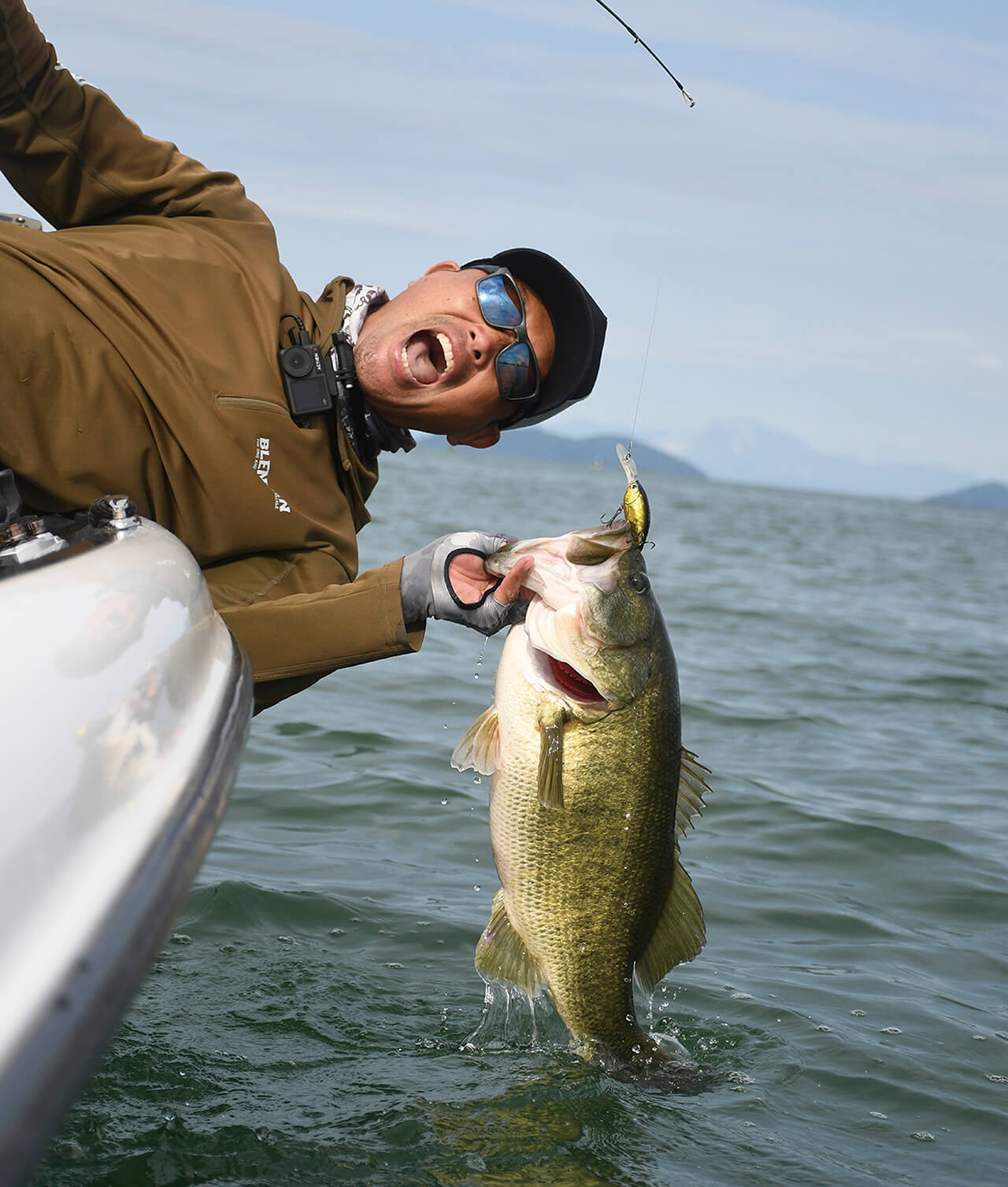 ｜ブレずに巻き続けるとロクマルが釣れる⁉体育会系巻き物アングラーのストロングスタイルとは