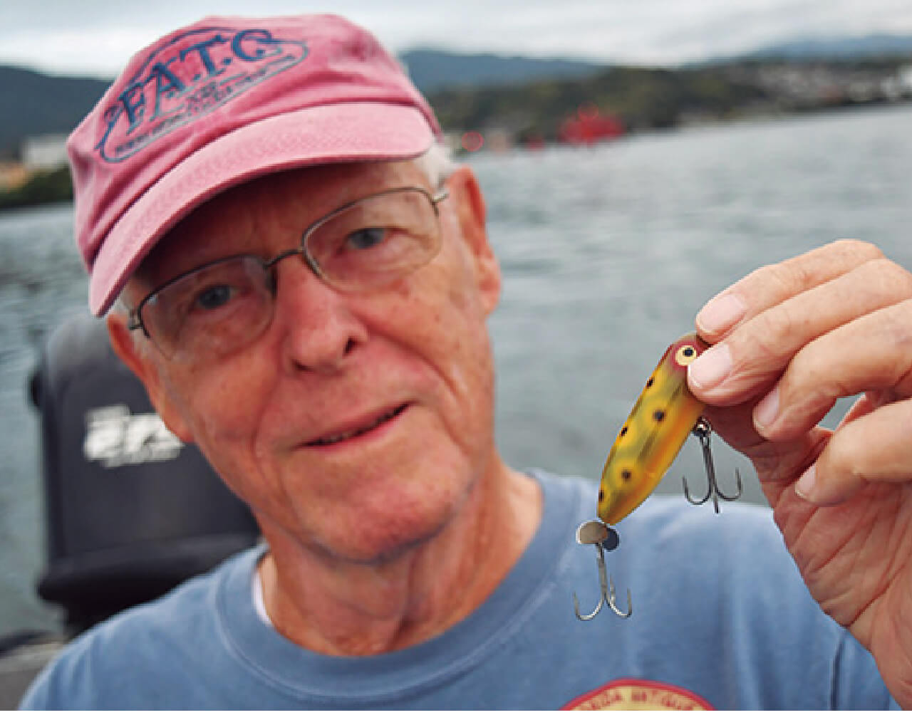 ｜チャックヘドン、琵琶湖を釣る