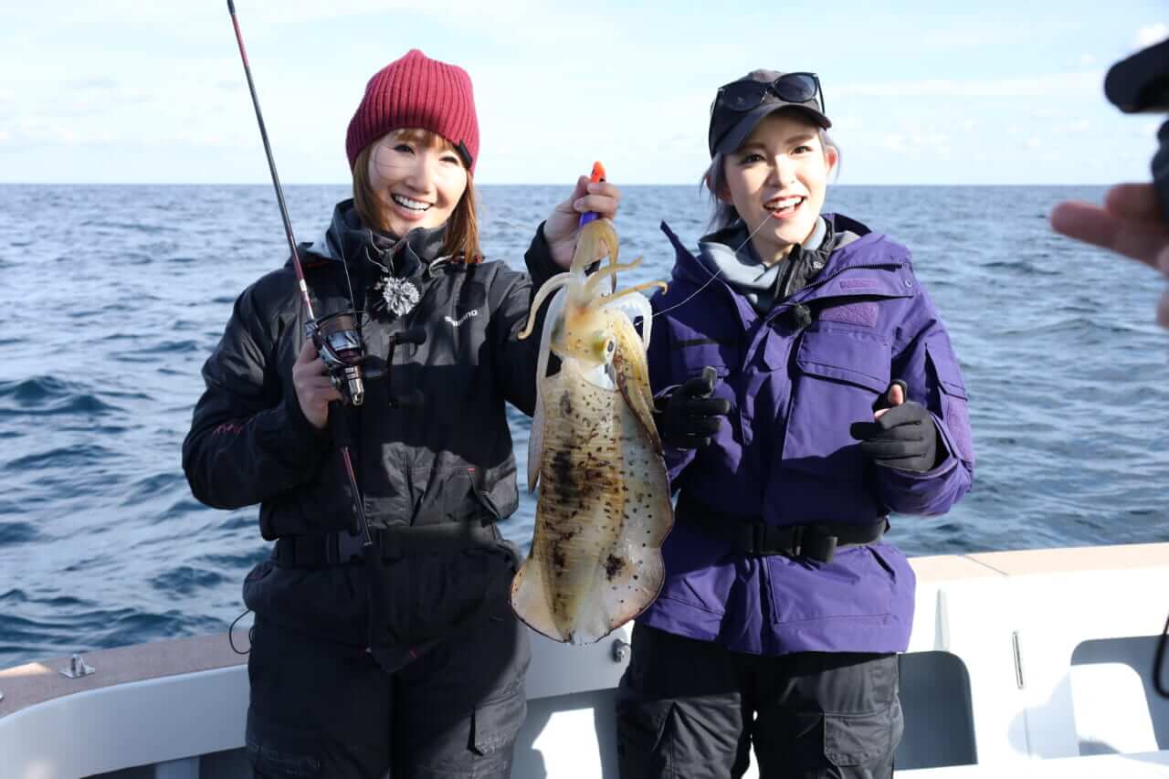 ｜「まさかの展開…」ティップエギングで良型アオリイカ連発！ 【ボートエギングファン Vol.2 in 三重県・伊勢志摩沖】
