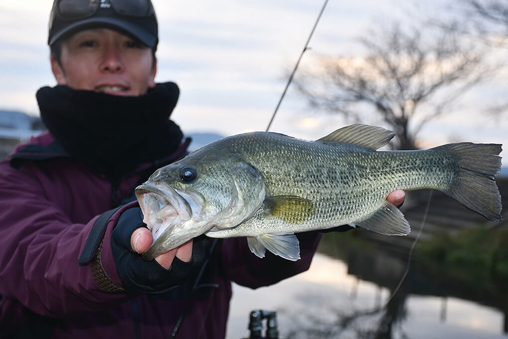 ｜【初場所攻略】バス釣り最後の秘境⁉「柳川クリーク」に佐々木勝也が挑む!!