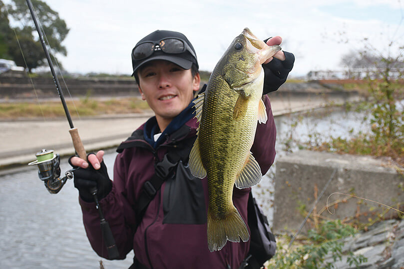 ｜【初場所攻略】バス釣り最後の秘境⁉「柳川クリーク」に佐々木勝也が挑む!!
