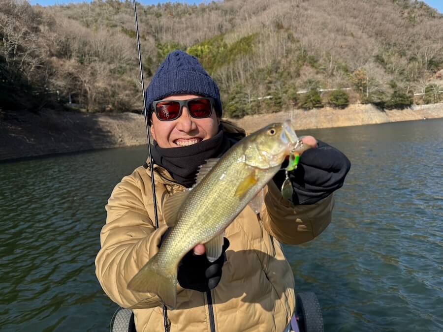 ｜晩冬の厳しいタイミング…「だからこそ釣れた魚の価値は大きい！」レイドジャパンの大注目の新作スイムベイトも紹介！