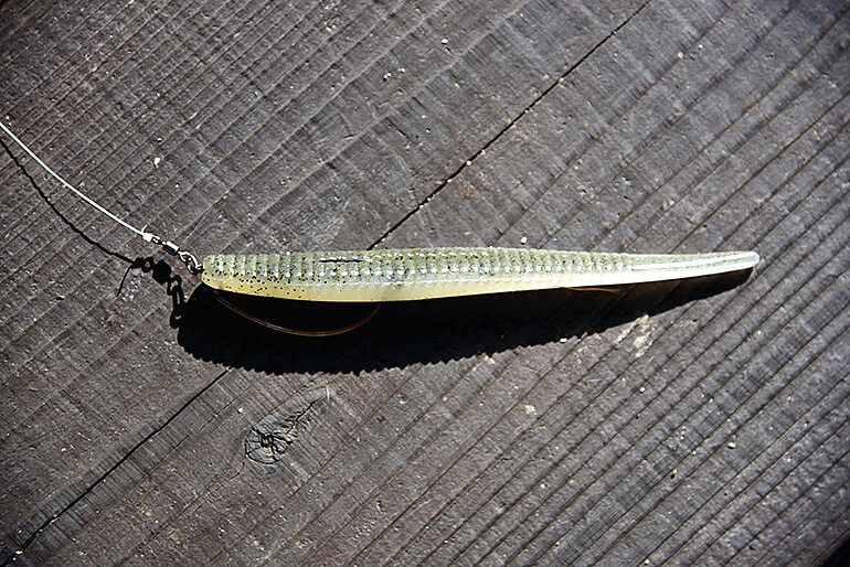 ｜【真っ赤なのに黒⁉】大人気ルアーメーカーのロッドに新展開！いつまでも使える高次元ハイスペックロッド誕生!!