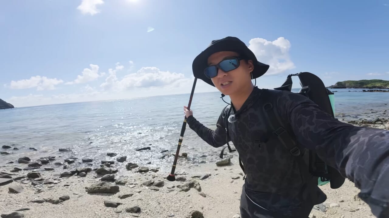 ｜「海に沈んだ遺跡」離島で見つけた“謎の構造物”。実際に乗って釣りをしてみたら、まさかの展開に。「マジか、この魚が…」