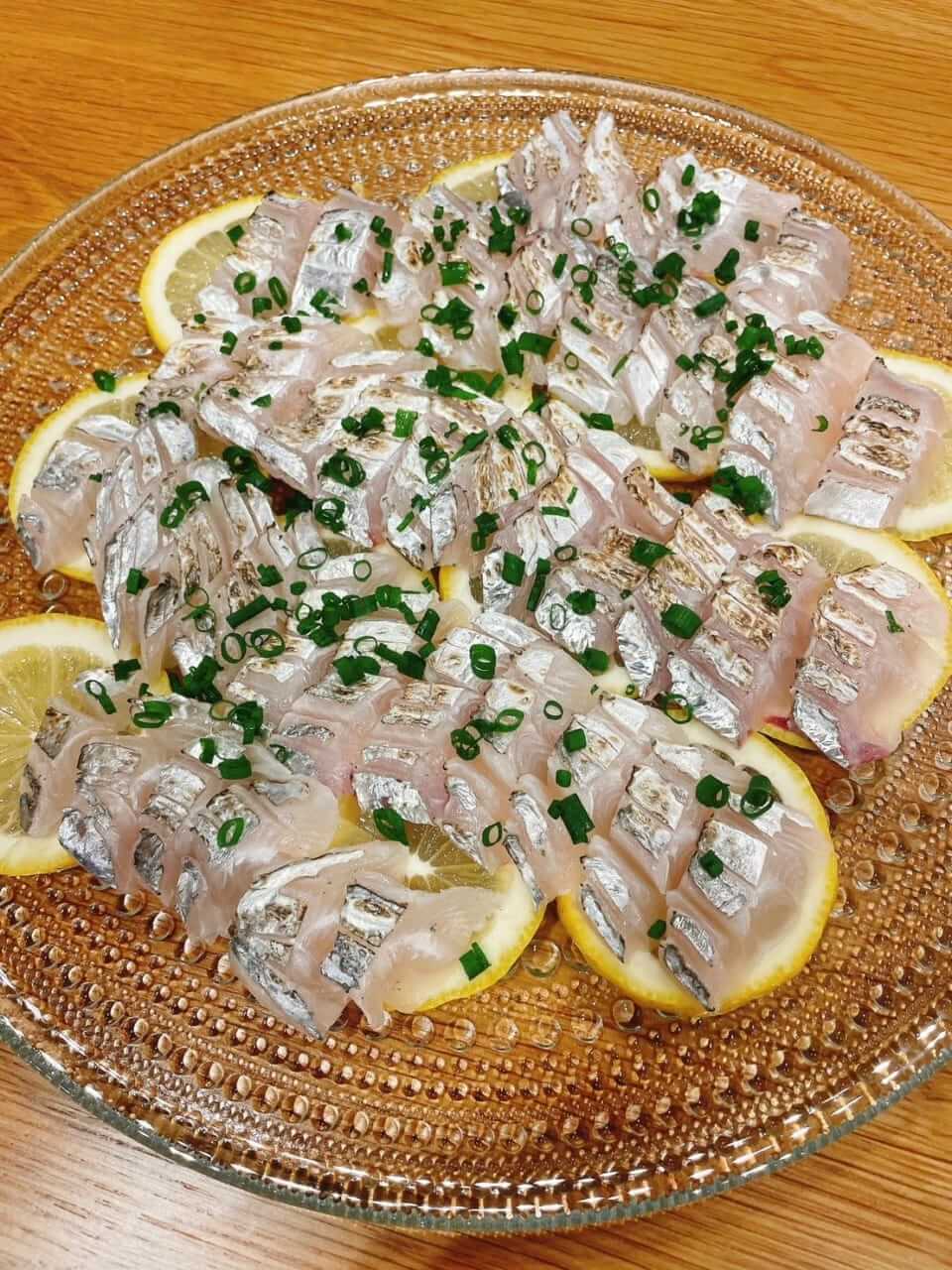 ｜ルアー感覚で楽しめるタチウオのテンヤゲーム。独特なアタリでハマる釣り人続出中!? タックルと釣り方を解説。