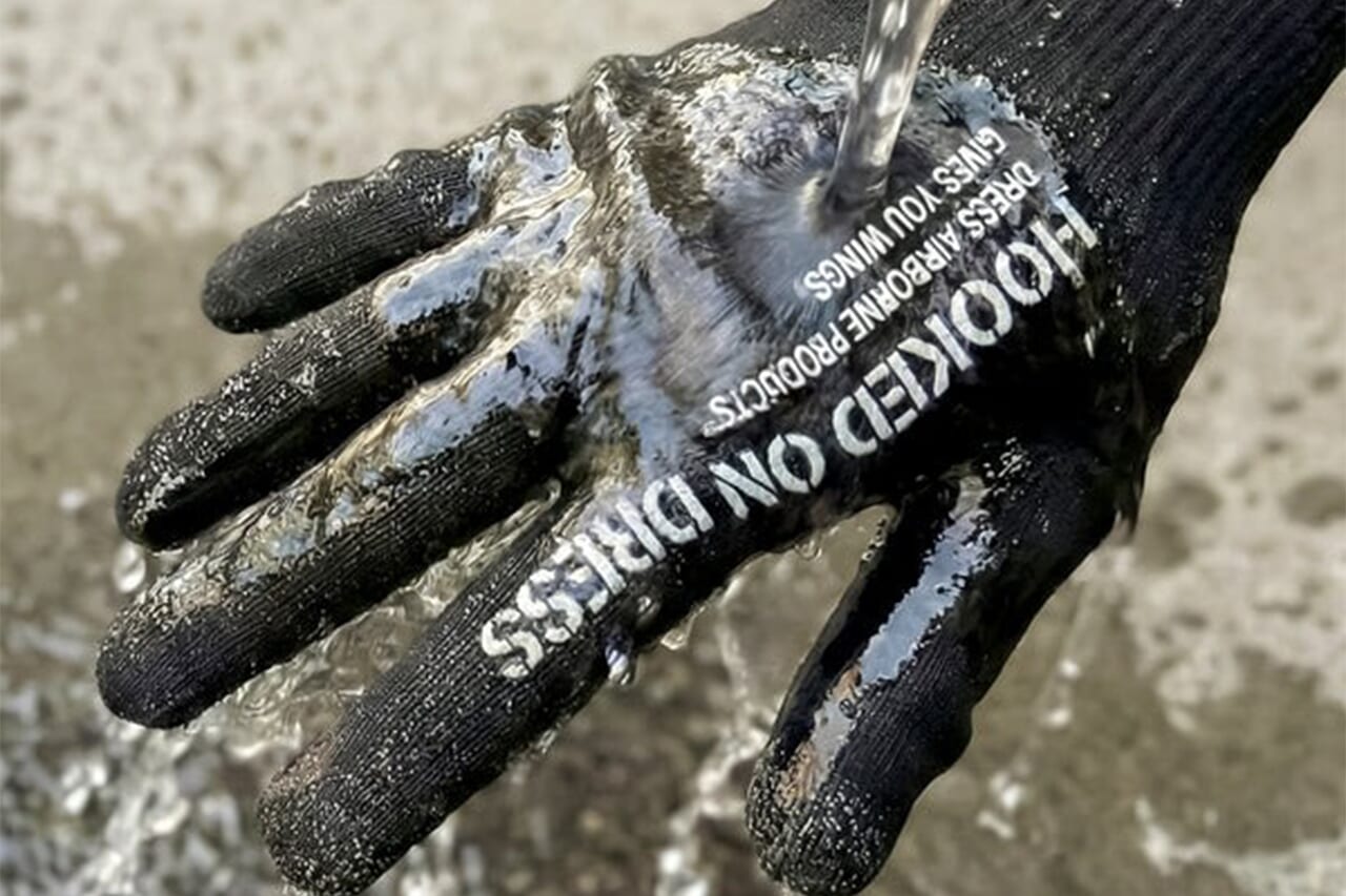 ｜「欲しかったんだよね」発売から“たった数日”で完売した『防寒手袋』が再販決定。アウトドアから日常生活まで活躍する逸品を手に入れるチャンス。