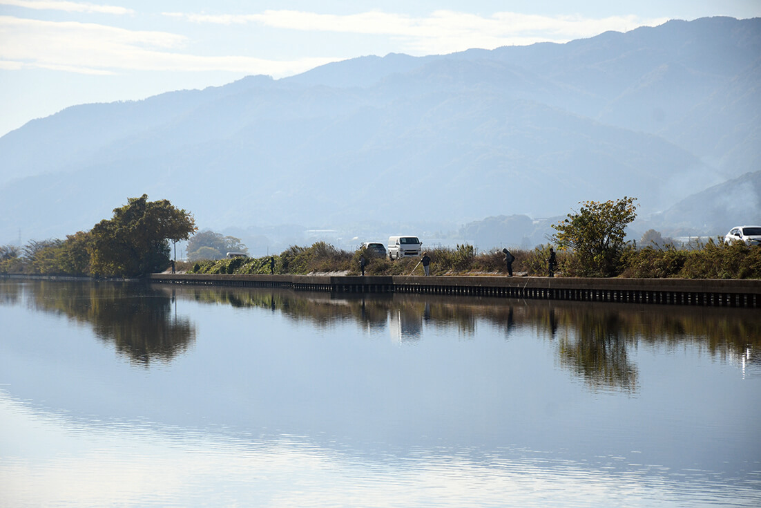 ｜真冬のバスを捕らえる「ゼロ距離戦法」