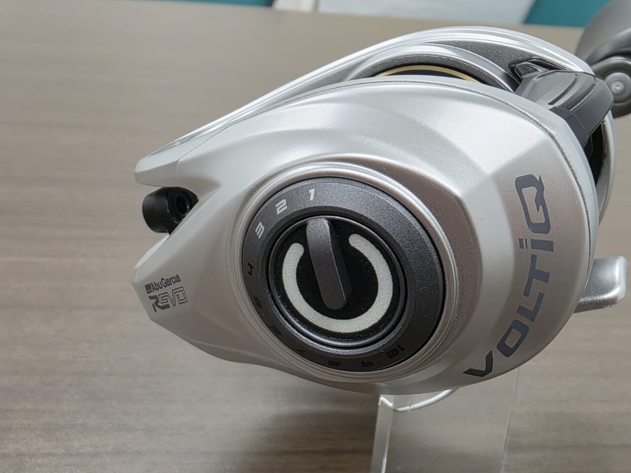 ｜【衝撃新製品スクープ】まさに価格破壊⁉ アブから電子制御リール『ボルティック』登場!! 驚くべきそのスペックに迫る【最速編集部インプレ有】