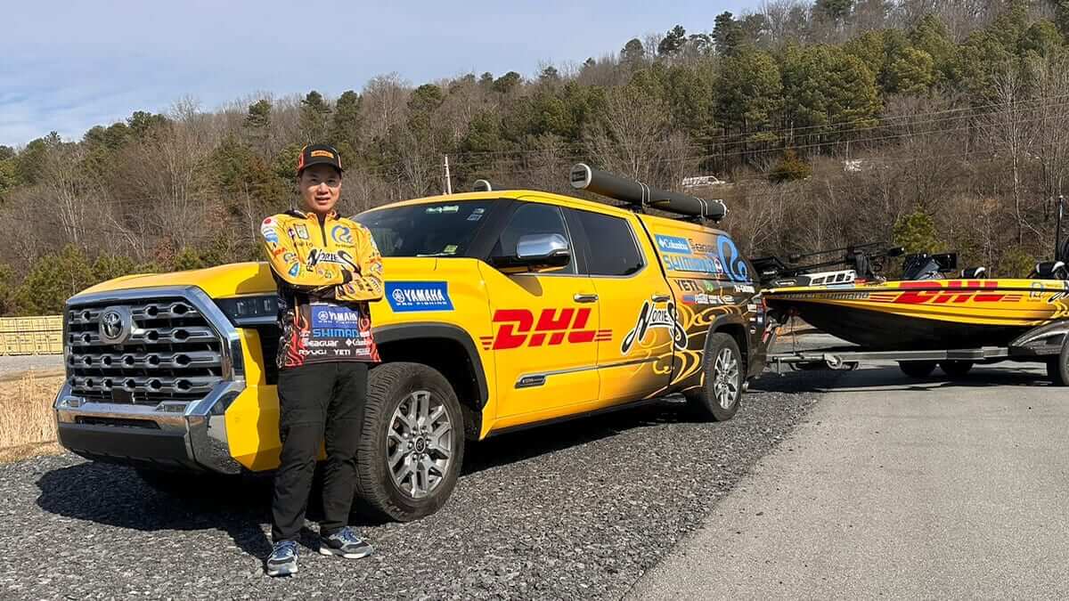 ｜【速報】バスマスター・エリートに参戦中の伊藤巧選手がDHLとの契約を更新！ 2027年までのサポートが決定。