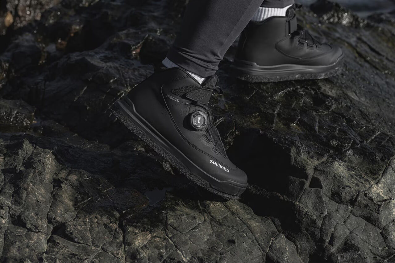 ｜シマノから登場する“釣り専用”シューズ。日本人の足型を考慮した設計に、「BOA®フィットシステム」で着脱しやすい快適な1足に。