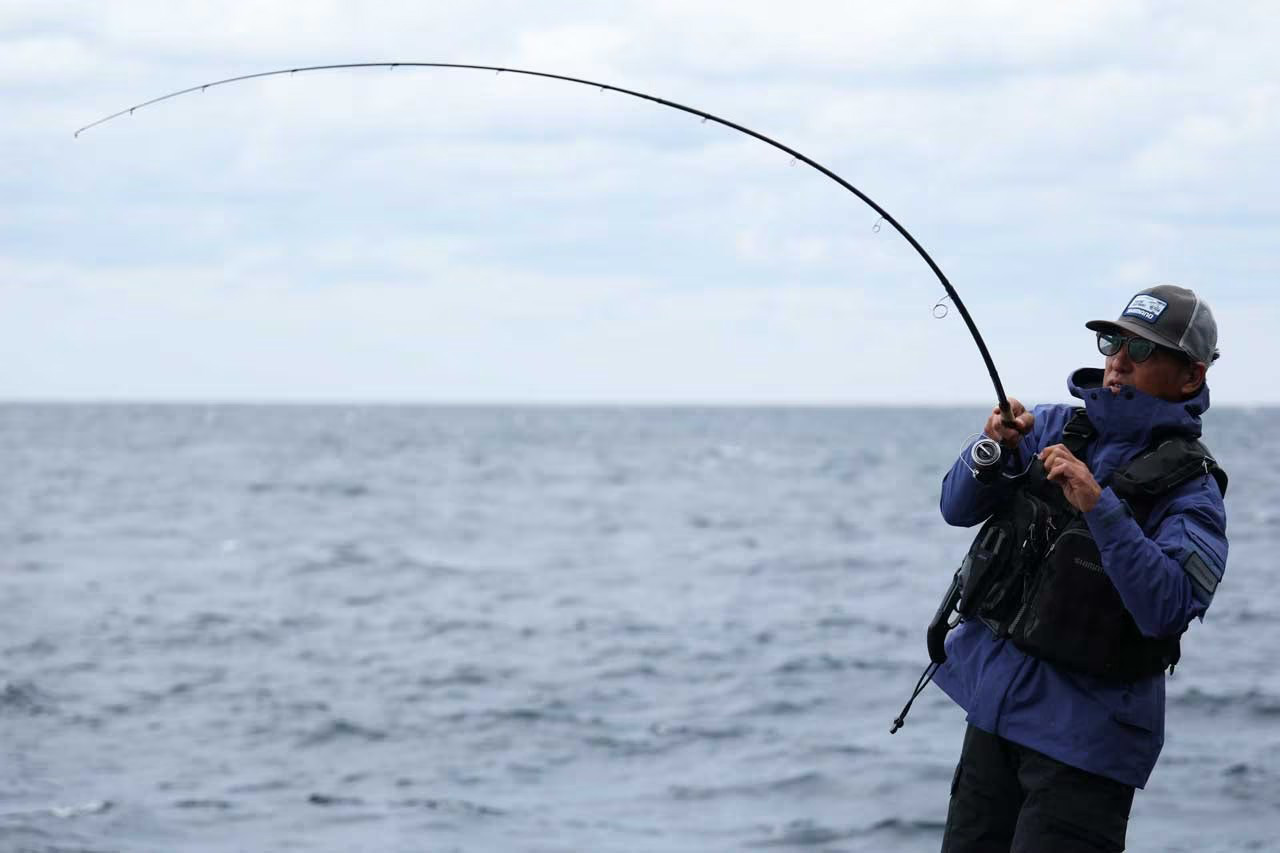 ｜シマノから登場する『新エクスチューン』にロックフィッシュロッド初となるズーム機構搭載。東レのナノアロイを採用したブランクスでパワーと繊細さを両立した1本に。