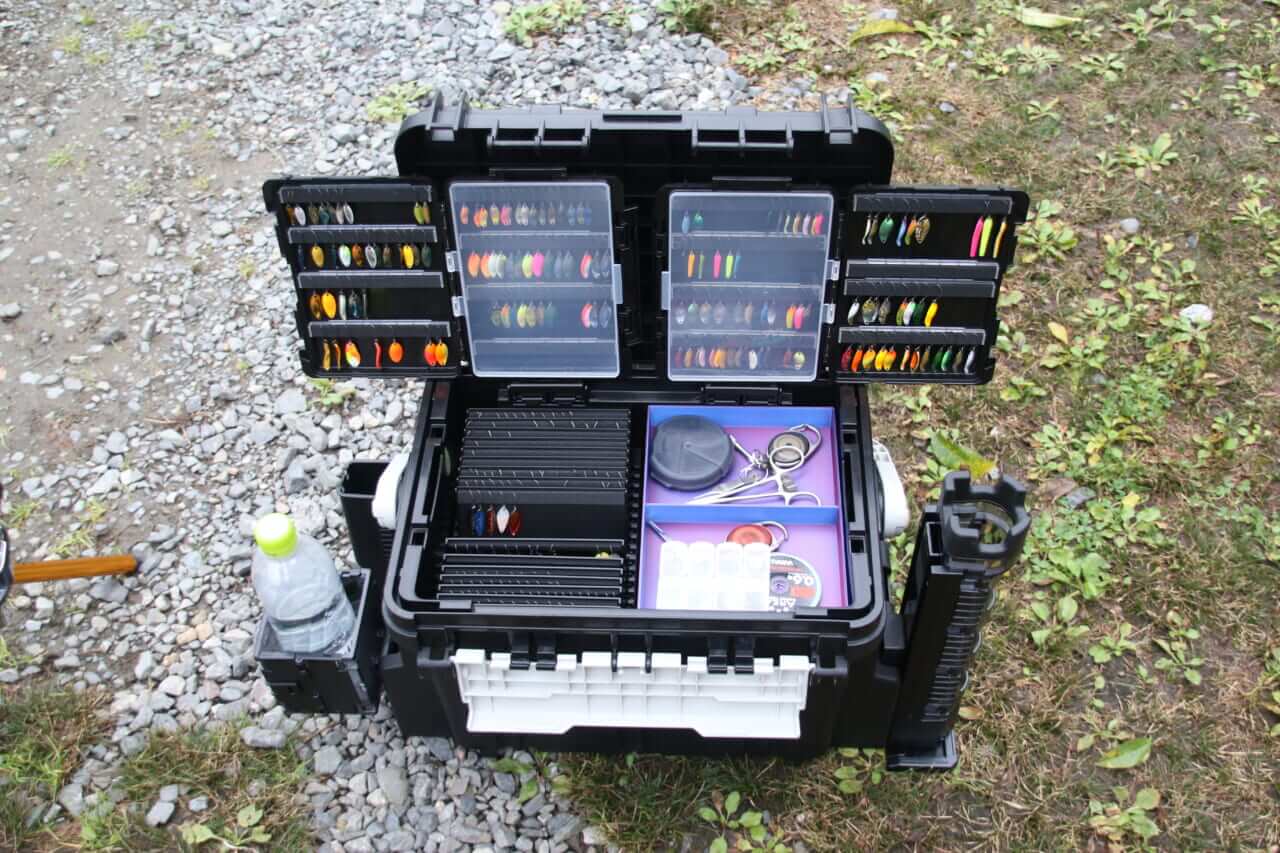 ｜「やっぱり、こういうのが見たいんでしょ？」突撃取材！アナタの『タックルボックス』を見せてください。