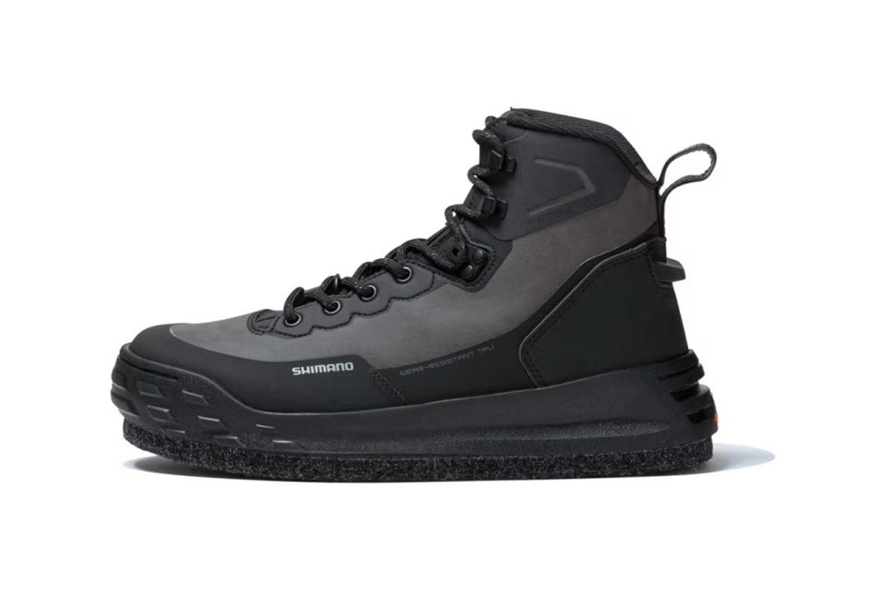 ｜磯から渓流まで使えるウェーディングシューズがシマノから登場。三種類のシューレースフック搭載で、動きやすいのに靴ひもがほどけにくい。
