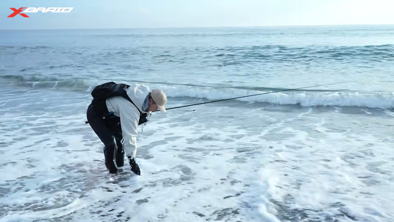 ｜サーフでヒラメを狙ってみよう！初心者必見！ポイントの見極め方から装備、ライン選びまで