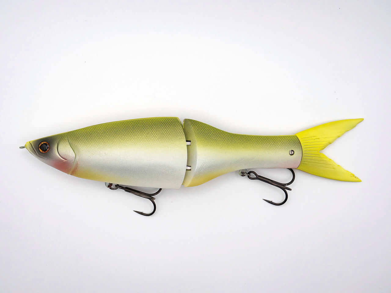 ｜話題のダーターから超低弾性カーボンベイトロッドまで！注目の新製品目白押しの「グラスルーツ」!!