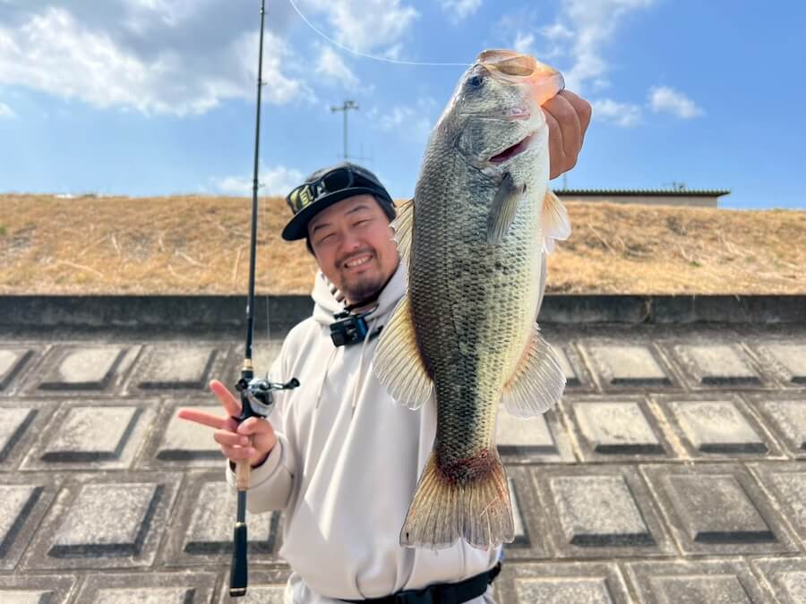 ｜春の定番ネコリグパターン。シンカーの重さ、おすすめカラーは？『濁りが入ったらこれ！』【鈴木翔のIT’S SHO TIME !!!】