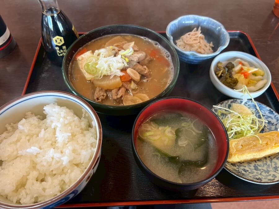 ｜春の定番ネコリグパターン。シンカーの重さ、おすすめカラーは？『濁りが入ったらこれ！』【鈴木翔のIT’S SHO TIME !!!】