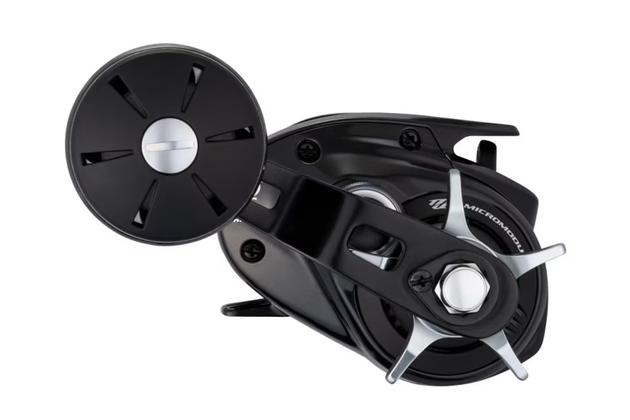 ｜シマノから登場する新型リール。「高剛性コアソリッドボディ」「SVSインフィニティ」を搭載し、実釣性能を高めた正統進化モデルに。