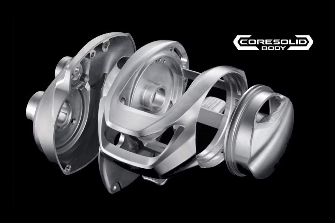 ｜シマノから登場する新型リール。「高剛性コアソリッドボディ」「SVSインフィニティ」を搭載し、実釣性能を高めた正統進化モデルに。