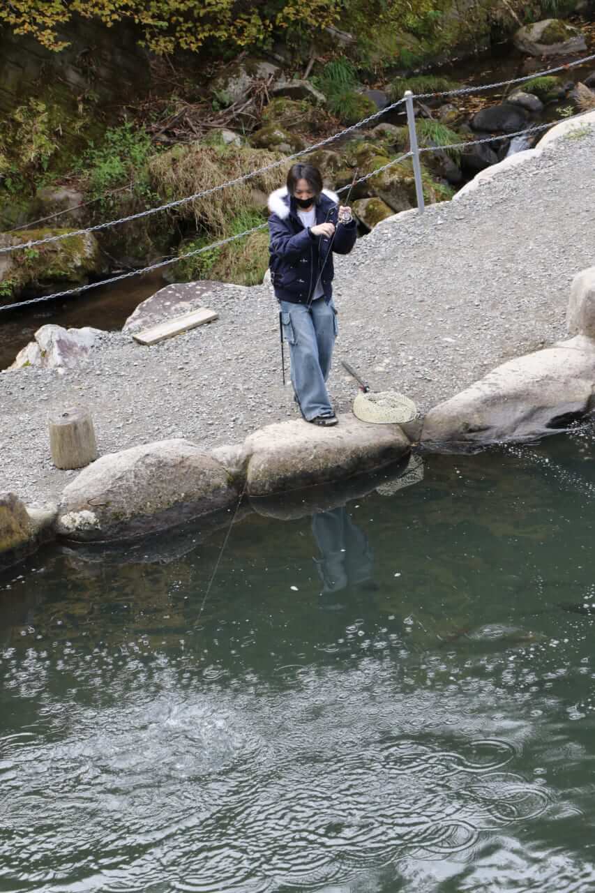 ｜「使えば釣れる魔法のようなルアーではありません」フェザージグを本気で使い込むための教科書。