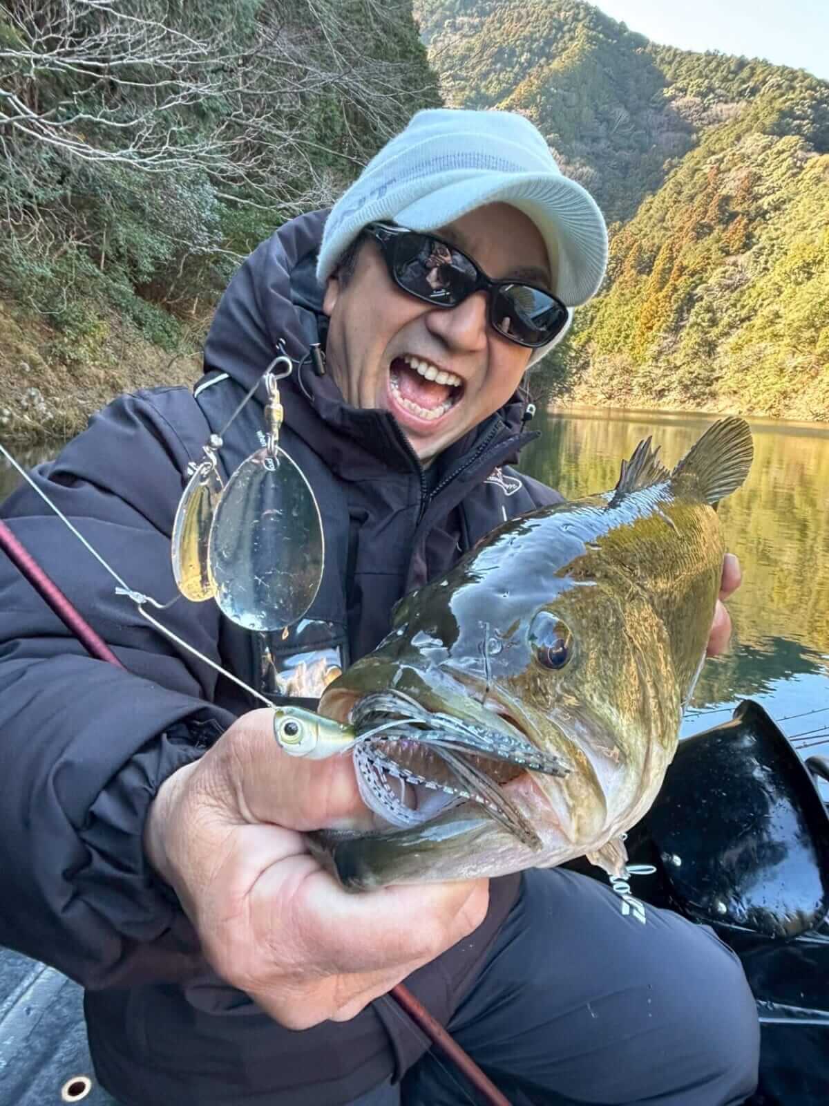 ｜『バス釣り上達100のヒント』CH.16「ついに発売のブルポイントシャッド! ジャックハンマーの性能を引き出すだけじゃない!?」【帰ってきた、シン・ネバギバ。】清水盛三、インタビュー連載!!  