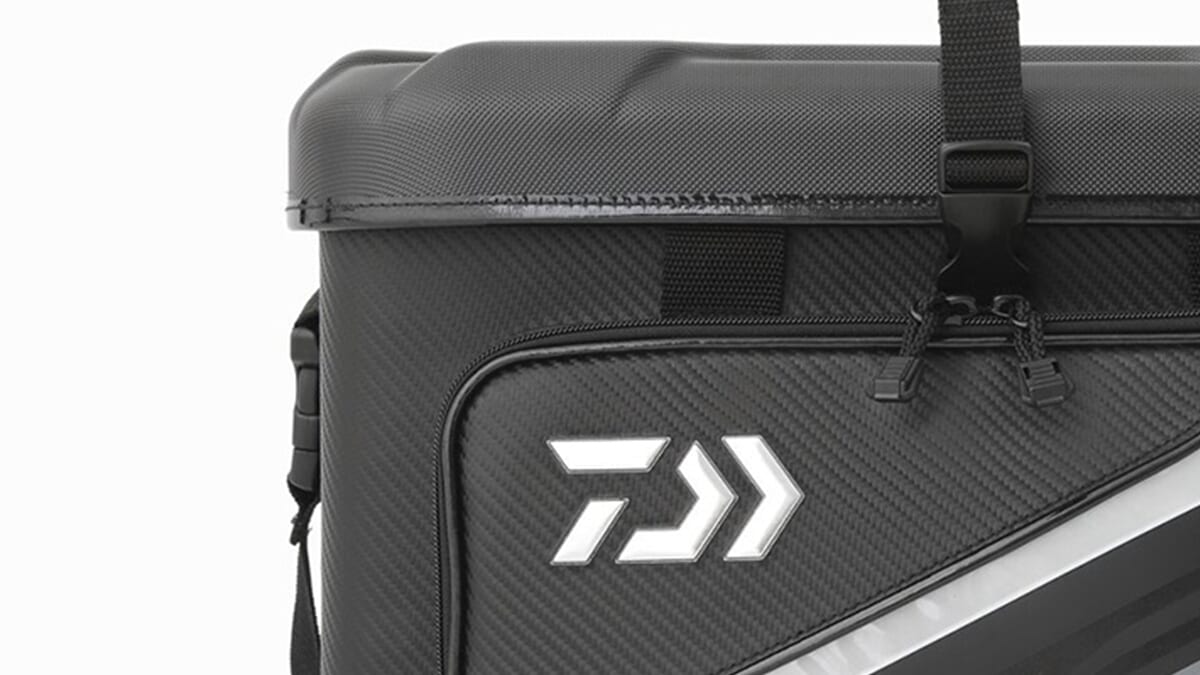 ｜「大事な釣具を保護」ABS素材を採用した『釣り専用バッグ』がDAIWAから登場。釣り場でのトラブルから中身をしっかり守る。