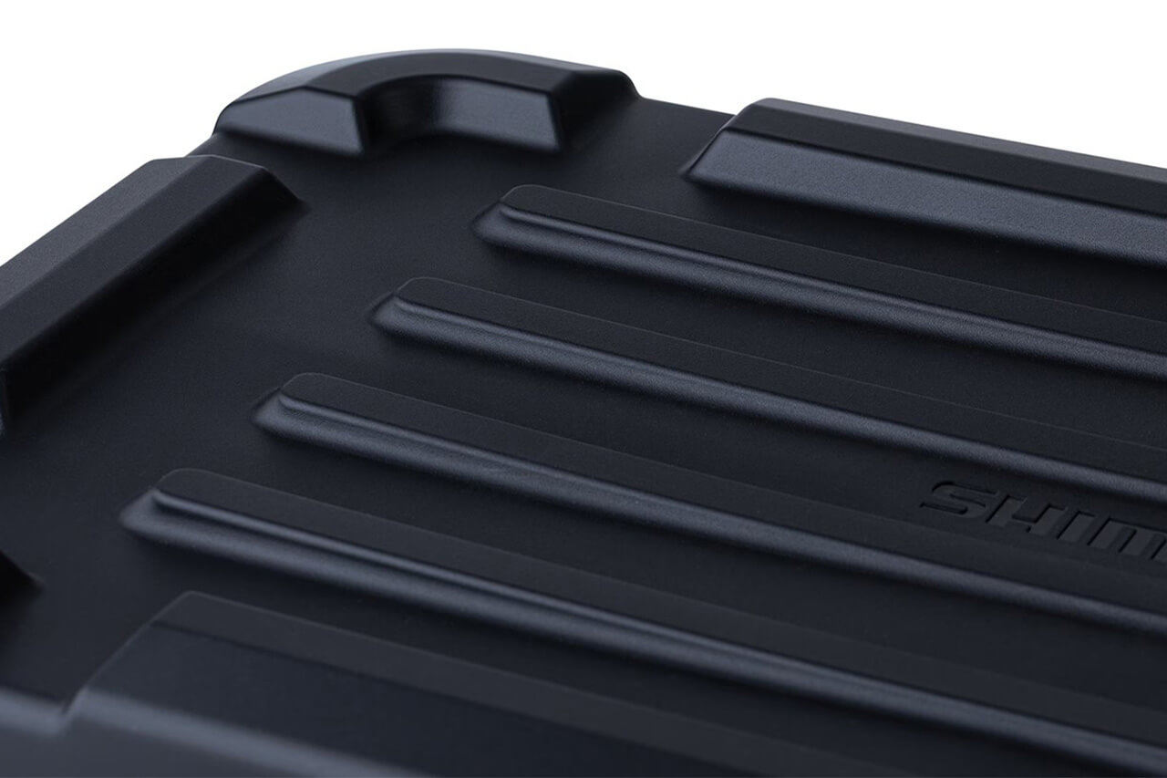 ｜「こういうのが欲しかった」シマノから登場する新型バッカン。スタッキングシステムで、自分だけの収納を構築できるモデルに。