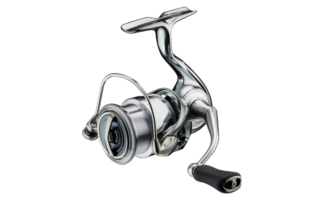 ｜【2026年最新モデル】釣り専門誌が選んだDAIWAのリール3選。個性際立つモデルの特徴とは？