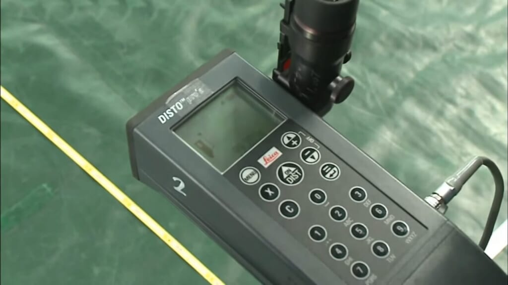 ｜「嘘でしょ」「マジかよ、飛距離が…」ドーム球場でブッ飛ばしたのは、まさかの『釣り人』。想像以上の結果に驚愕。