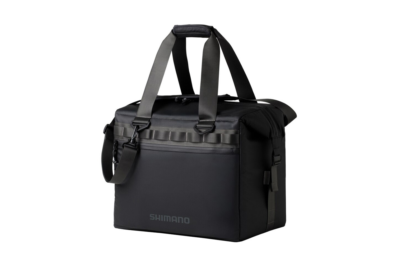 ｜「信頼感エグイ」釣りメーカーのシマノが作った“保冷バッグ”。クーラーボックス級の保冷力を手軽に持ち運び可能に。
