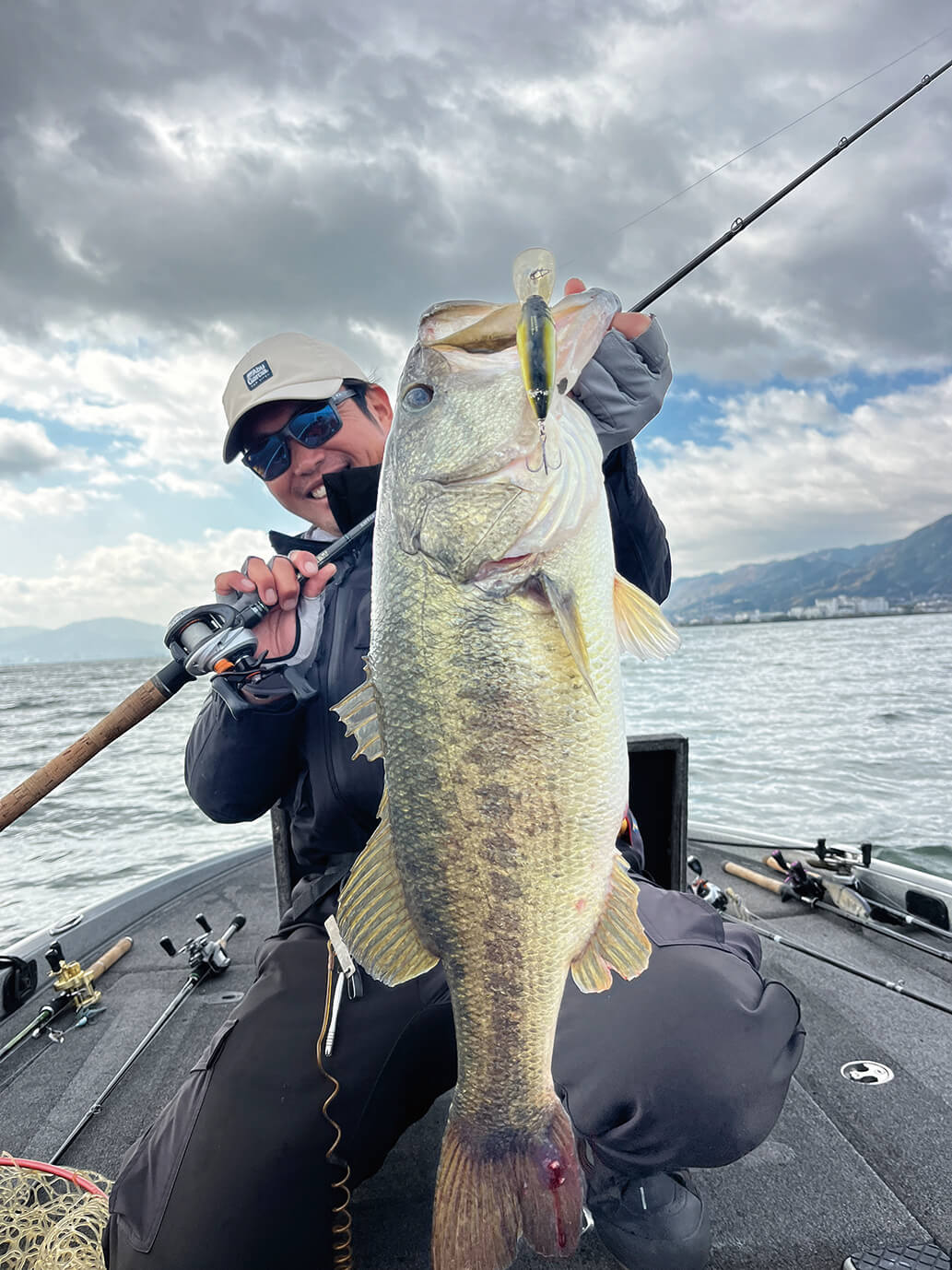 |早春の琵琶湖をストロングに攻略するためのQ&A「釣れない人の特徴は…」