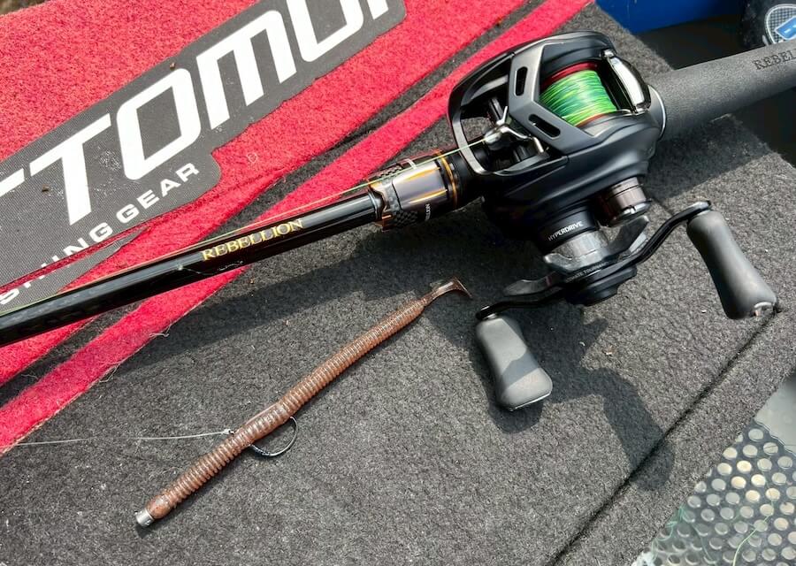 ｜春爛漫、バスはとてもナイーブな状態。この時期に抑えておきたいストレートワームはコレ！【鈴木翔のIT’S SHO TIME !!!】