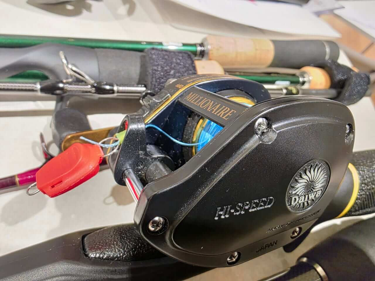 ｜ルアプリのお陰で釣り好き復活!!「鉄血」メカデザイナーがルアーを描くとこうなった！