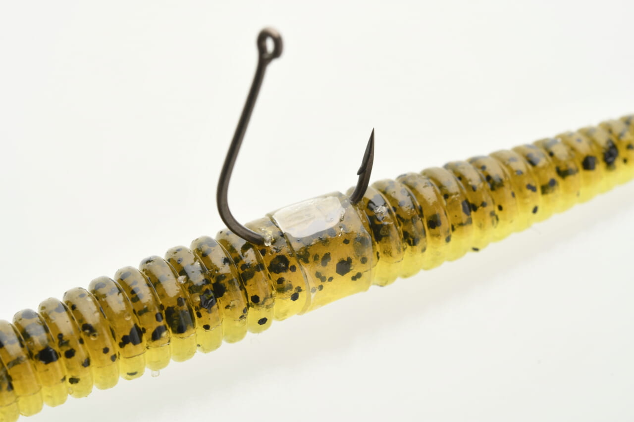 ｜【バス釣り】初心者にもおススメの『ネコリグ』ってどんな仕掛け？使い方はもちろんセッティングの仕方、おススメのワームまで丸ごと解説！