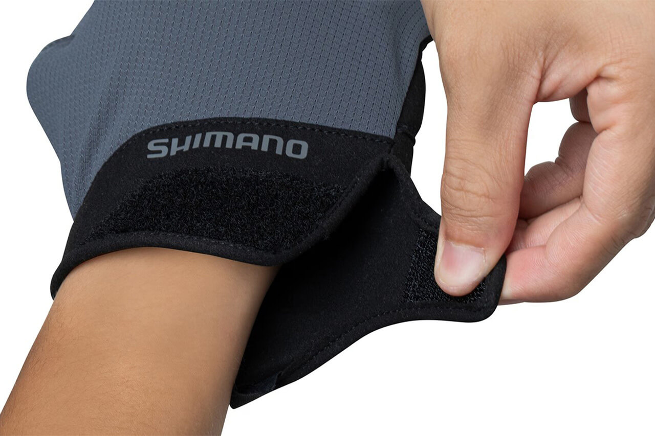 ｜「ガシガシ使える」高耐久グローブがシマノから登場。ストレッチニットも搭載し、動きさやすさも両立した1着に。
