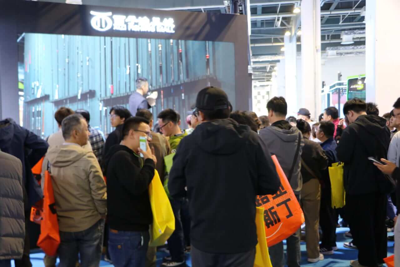 ｜中国バスフィッシング事情調査! 上海フィッシングショーに潜入取材!!【潜入上海钓鱼表演，采访】