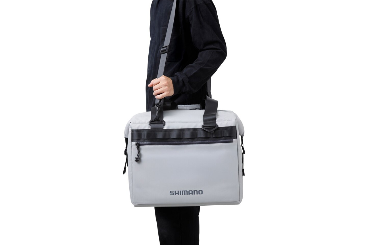 ｜「信頼感エグイ」釣りメーカーのシマノが作った“保冷バッグ”。クーラーボックス級の保冷力を手軽に持ち運び可能に。