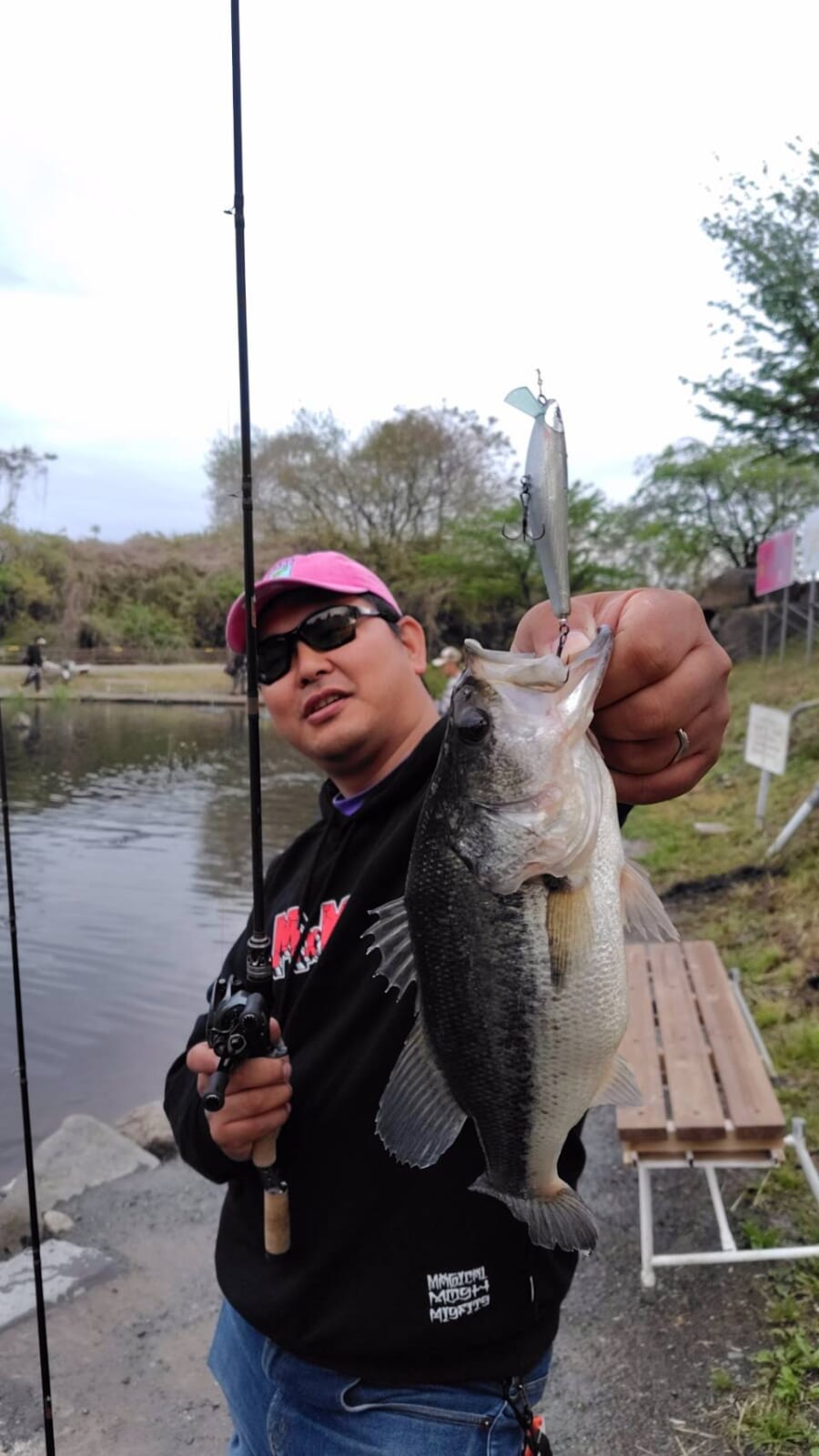 ｜フロリダバスのハイブリットも放流⁉釣り人歓喜の大放流で今年も大人気管理釣り場がバスシーズンスタート!