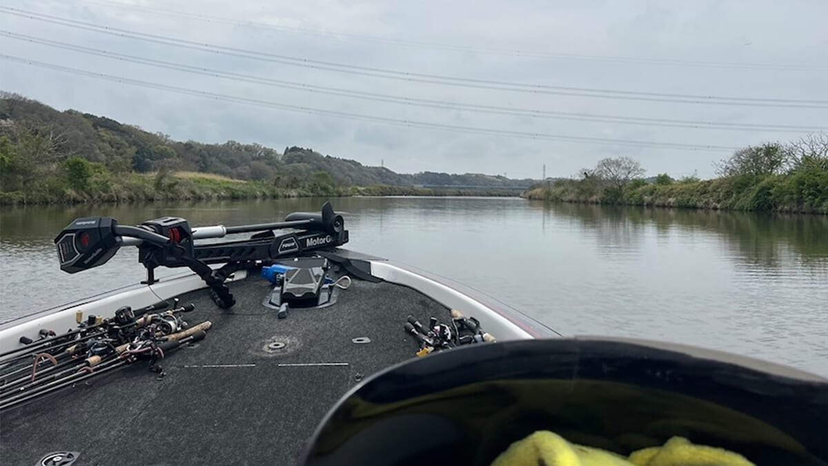 ｜ボートで大苦戦もあのルアーだけには反応あり。ちょっと頼りすぎ！？「ちなみにバスボート購入も検討中…」【鈴木翔のIT’S SHO TIME !!!】