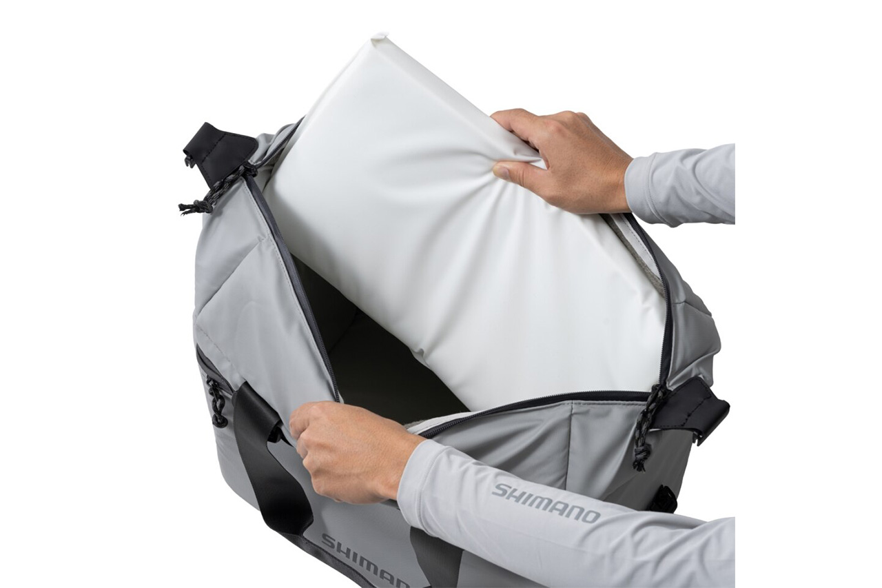 ｜「信頼感エグイ」釣りメーカーのシマノが作った“保冷バッグ”。クーラーボックス級の保冷力を手軽に持ち運び可能に。
