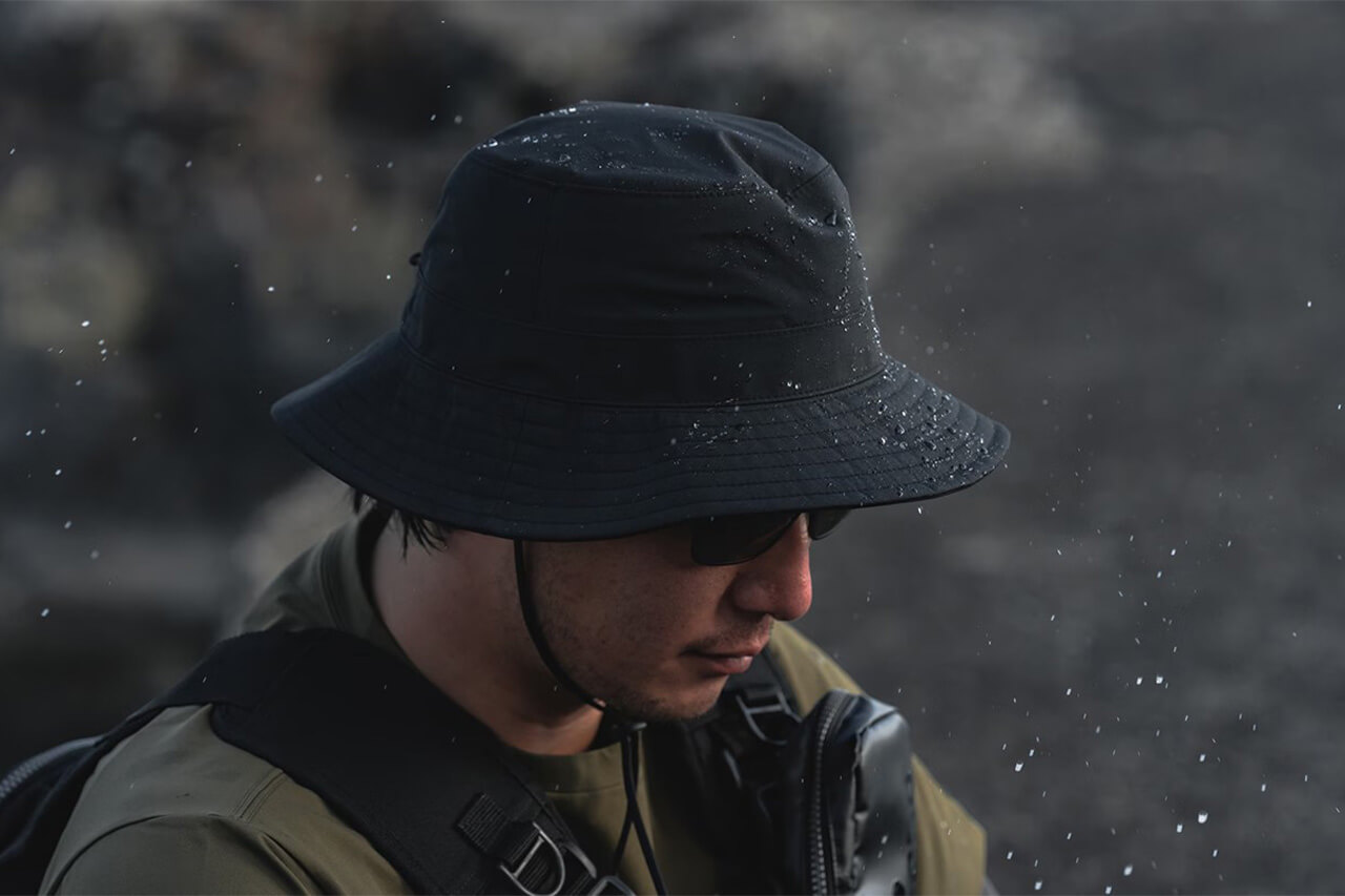 ｜「海で使うならコレ」シマノから登場する『海水対応』レインバケットハット。釣り場でも街でも頼れるモデルに。