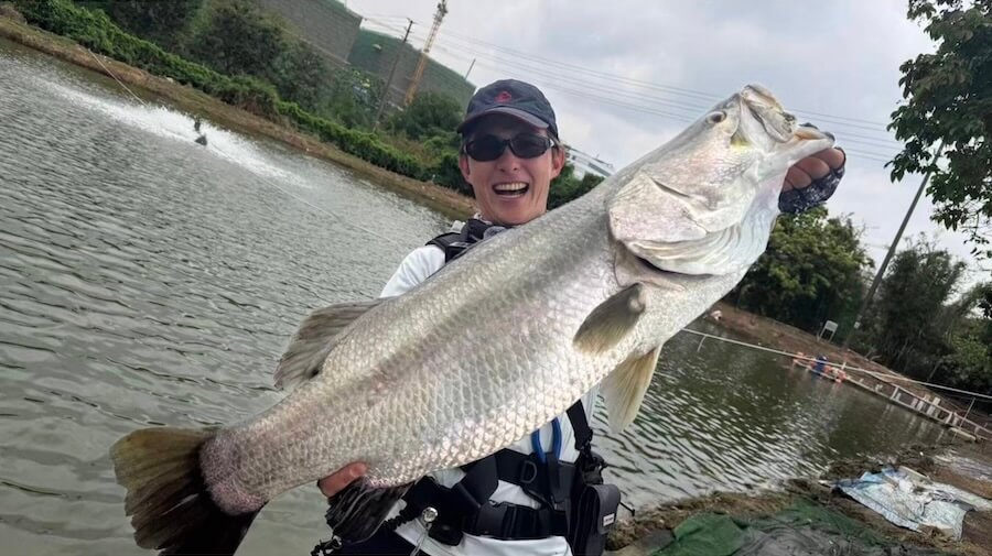 ｜釣ってみたかった大型怪魚。釣りバトルで総重量57kg！「これが中国釣り場の現実」【週刊ササカツ無双】