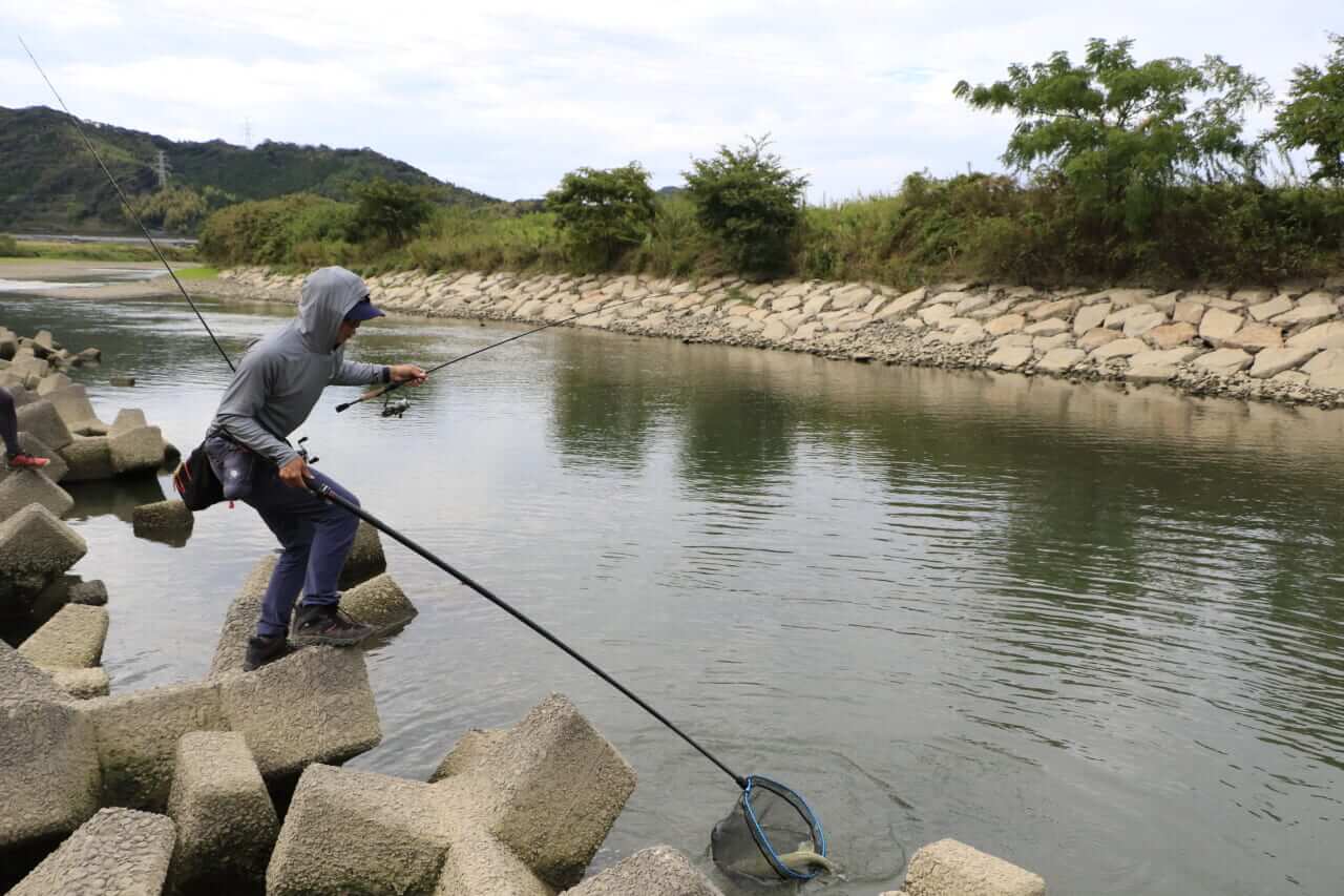 ｜【安全第一】ブラックバスの持ち方・扱い方・逃がし方【でもバスのことも気遣おう】