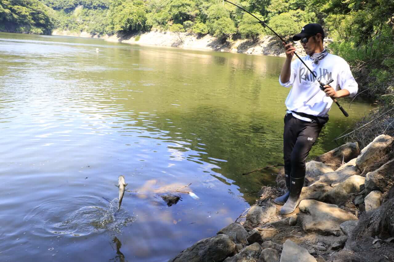 ｜【安全第一】ブラックバスの持ち方・扱い方・逃がし方【でもバスのことも気遣おう】