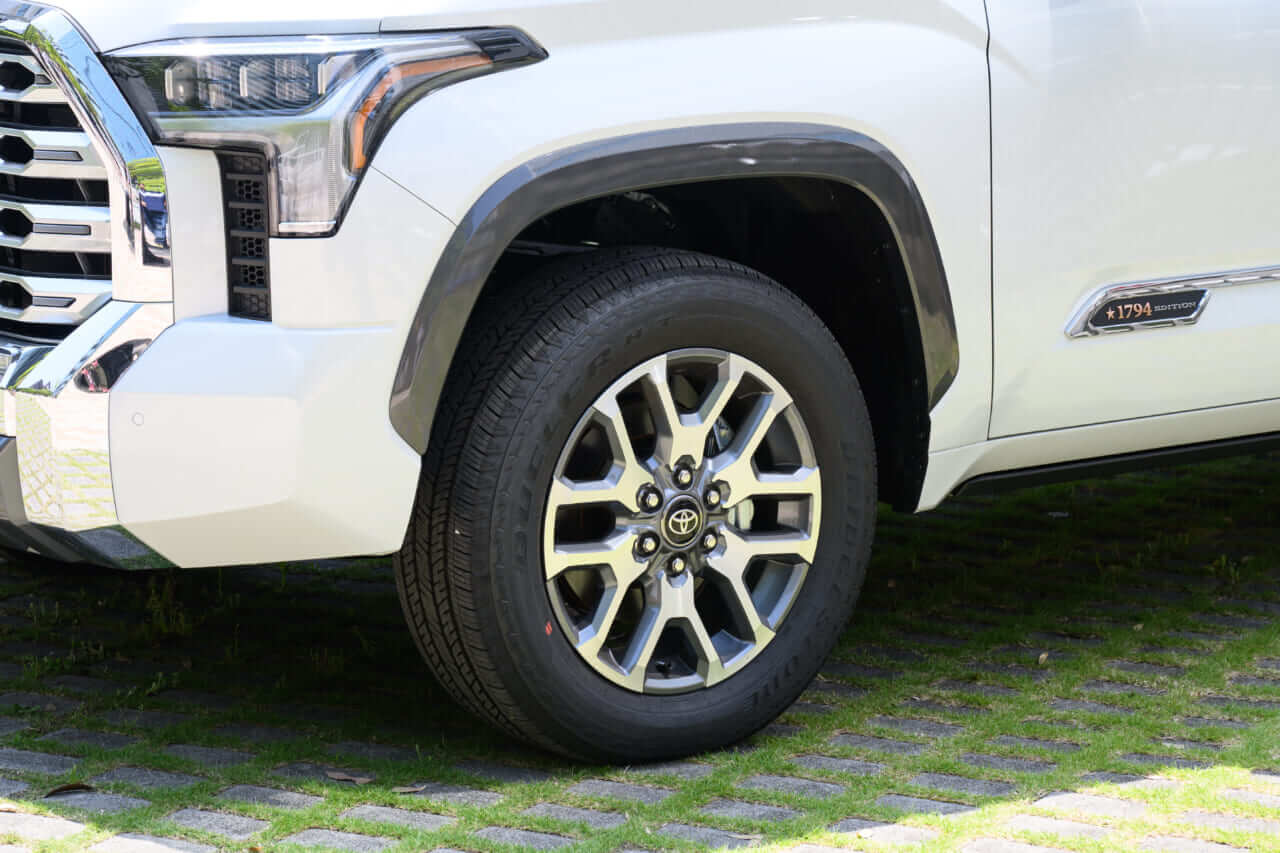 ｜「デケエ、カッケェ」あの憧れのトヨタ車が日本導入!? 3.4LのV6ツインターボエンジンを採用したピックアップトラックが登場。