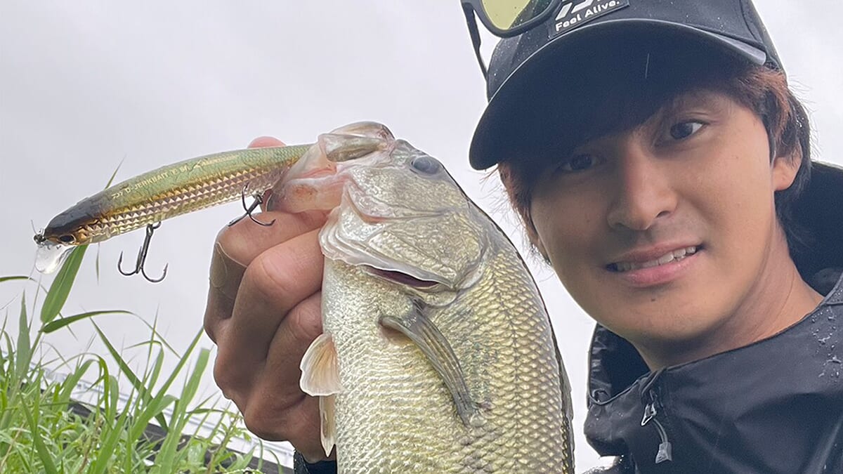 ｜トップ感覚で使うDジャークベイト「リッピングで誘って浮かせて食わす！」これからのテナガエビシーズンにもぴったりです！