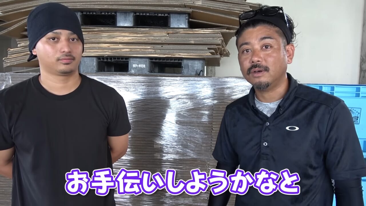 ｜「ウソでしょ」「うわぁ！デカ！」500キロ級の“怪物サメ”を解体したら…。破裂寸前に膨れたお腹から出てきたものが衝撃的だった件。