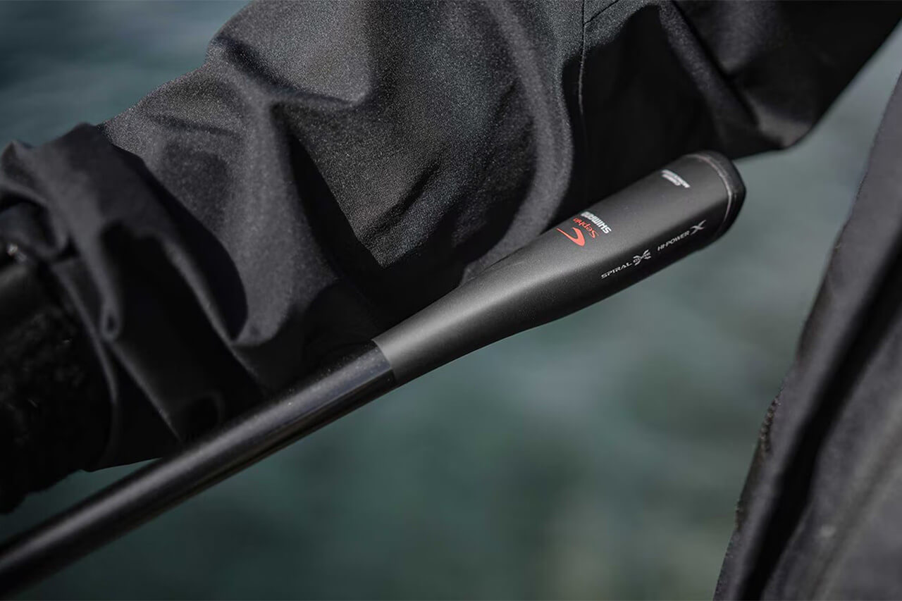 ｜シマノ最高峰「リミテッド」の血統を継承。新型『セフィア エクスチューン』が「M40X」と「新形状コルクグリップ」を纏い、異次元の進化を遂げて登場。